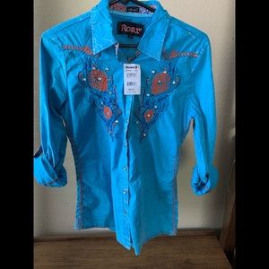 Women’s Roar Button down